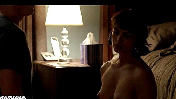 Восхитительная Morena Baccarin в сексуальной сцене