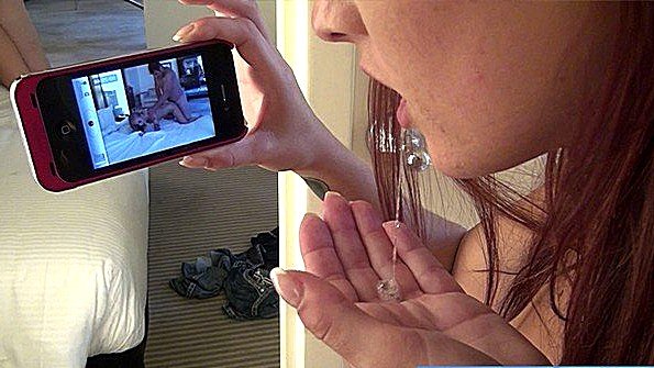 Компания любителей трахается в жестком стиле