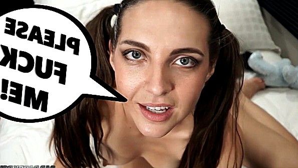 Улыбающаяся дочь согласилась поебаться с отцом