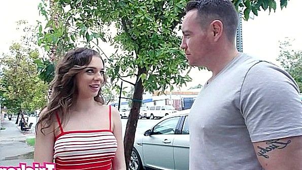 Знакомство с мужиком на улице закончилось еблей