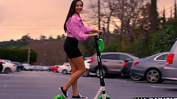 Прокатилась на самокате и захотела анальный трах