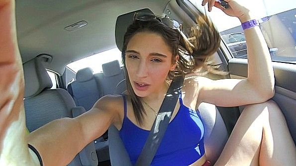 Подцепила парня и привезла в отель потрахаться