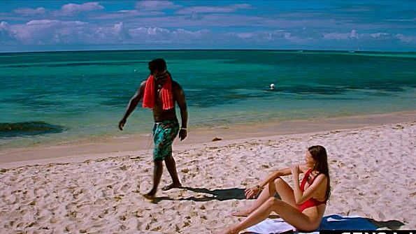 Познакомился с красоткой на пляже и поспешил отыметь