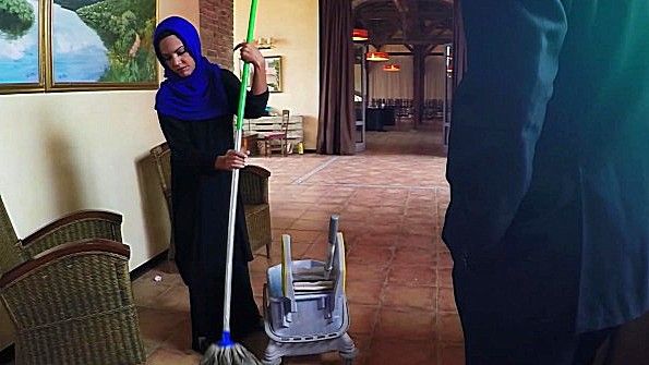 Мусульманская девица согласна ебаться после отсоса