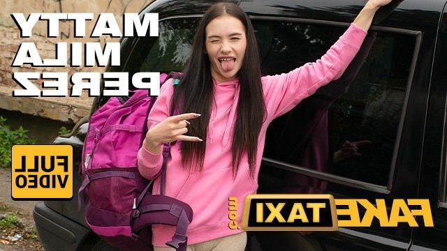 Девка откинулась из тюрячки и едет кататься в центр