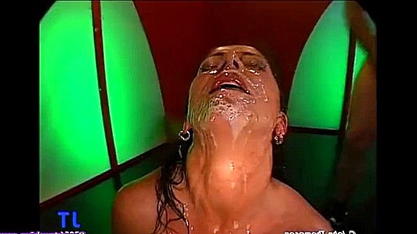 Невероятная нарезка камшотов с грязными лицами баб