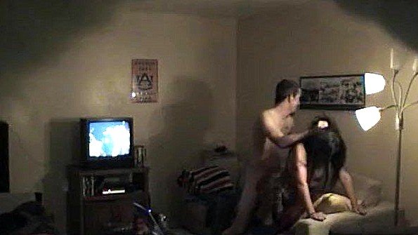 Скрытая камера пишет жесткий трах любителей