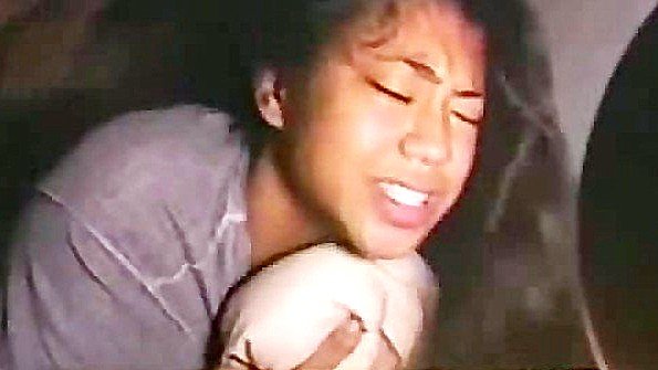 Анальный трах азиатки с ее постоянным скулежом