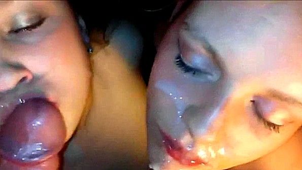 Две шалуньи одарят чувака классным минетом